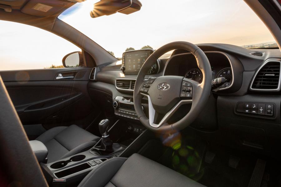 Интерьер Hyundai Tucson (TL) 2018 года  (UK) (фото 24 из 40)